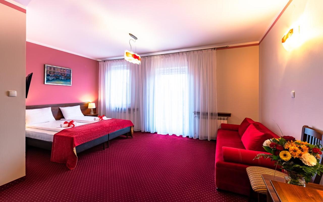 Hotel Kasztelan Dobczyce Exterior foto