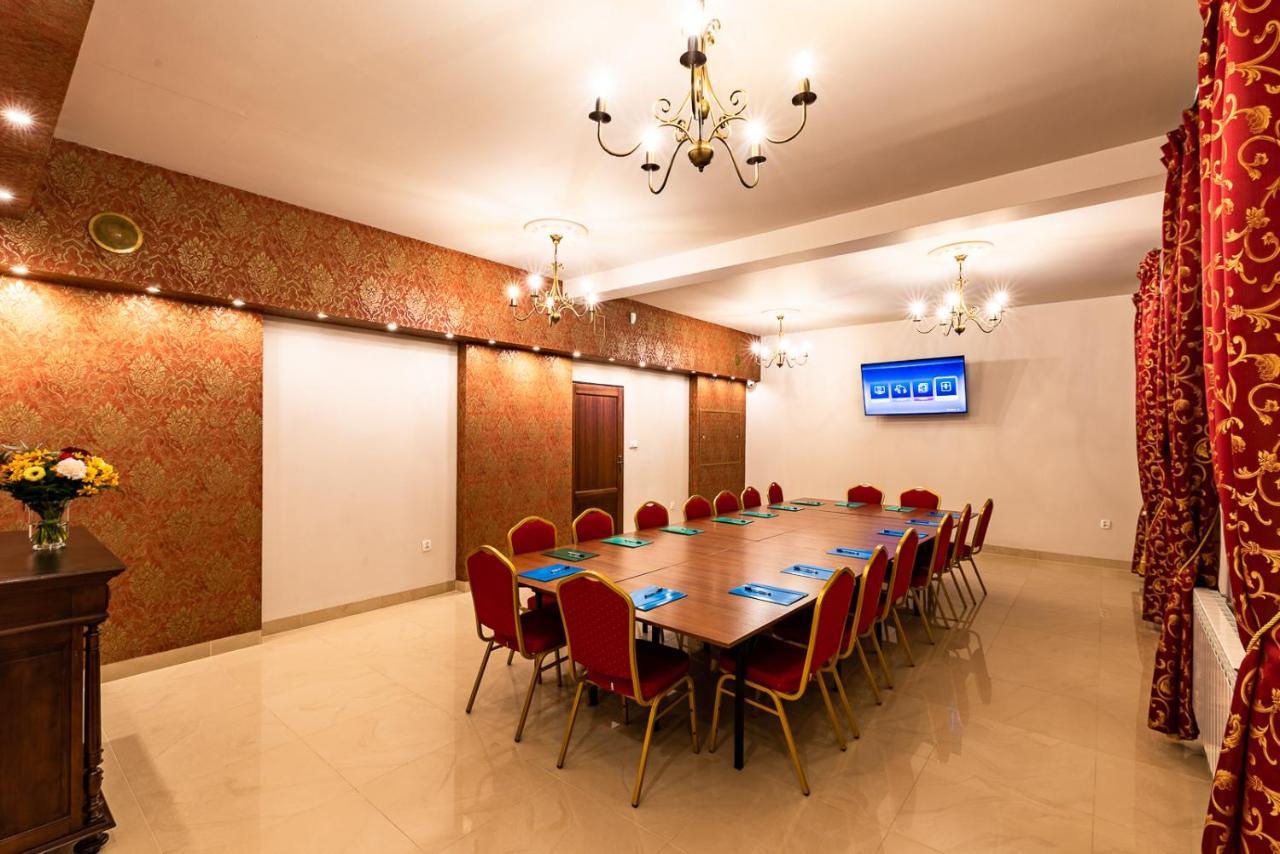 Hotel Kasztelan Dobczyce Exterior foto